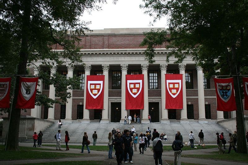 Return to universities - Harvard University: Programs, Campus & Admissions Info