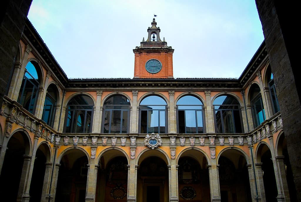 Return to universities - University Of Bologna: Programs, Campus & Admissions Info