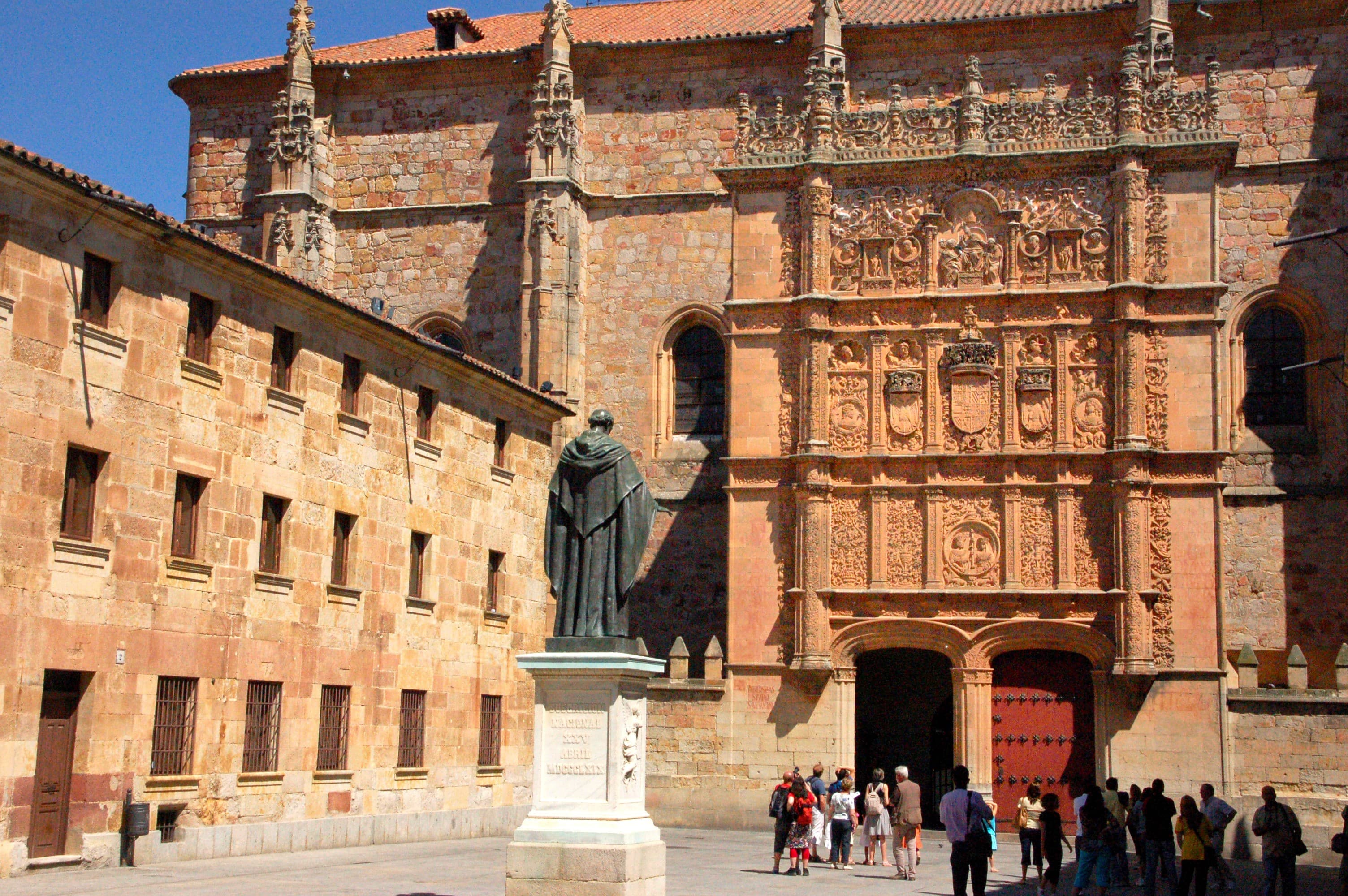 Return to universities - University of Salamanca: Programs, Campus & Admissions Info