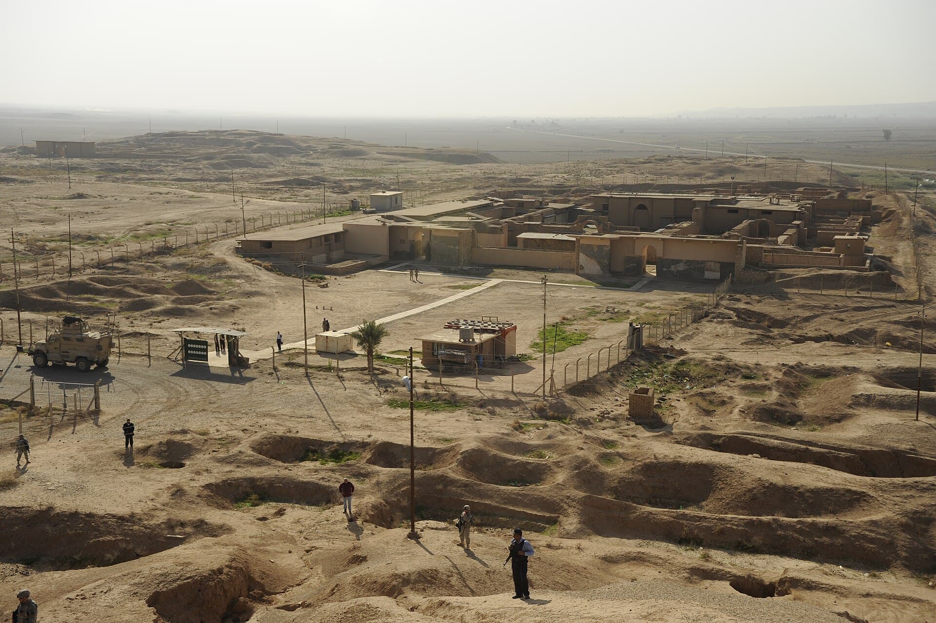 The site of Nimrud photographed in 2008, before the destruction of 2015
